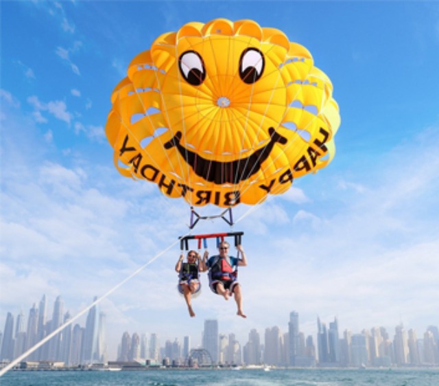 Dubai Parasailing